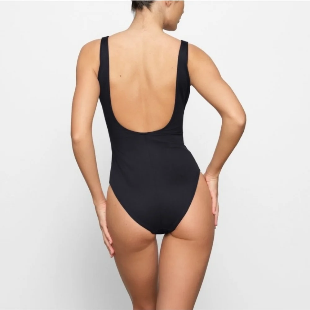 NWT SKIMS Shaping Swim Tank One Piece ONYX 3X